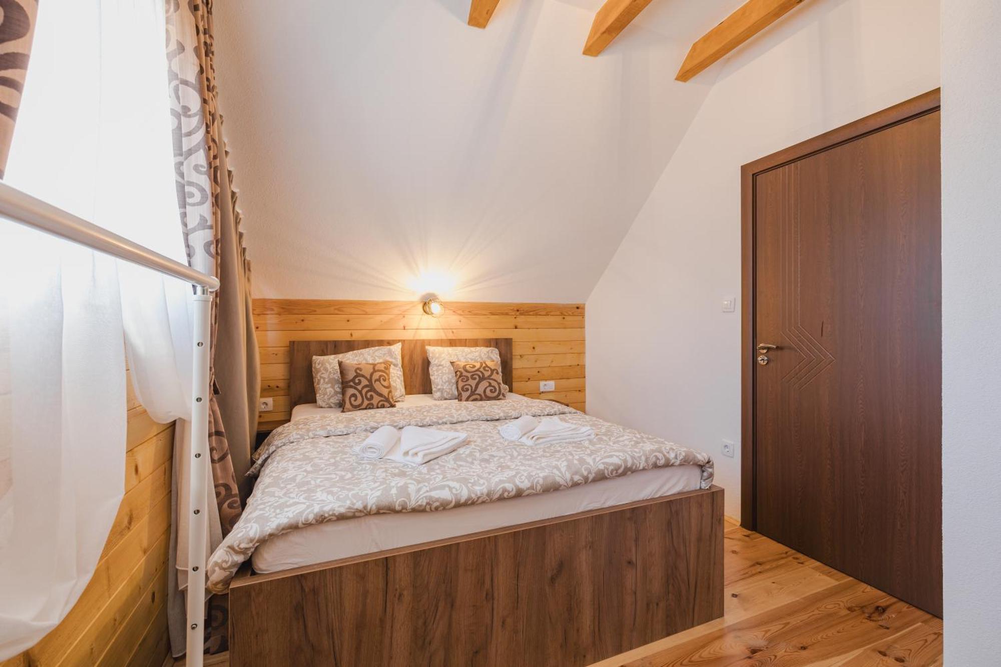 Mountain House Ivanovic Moticki Gaj Εξωτερικό φωτογραφία